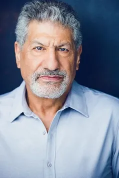 Michael De Nola