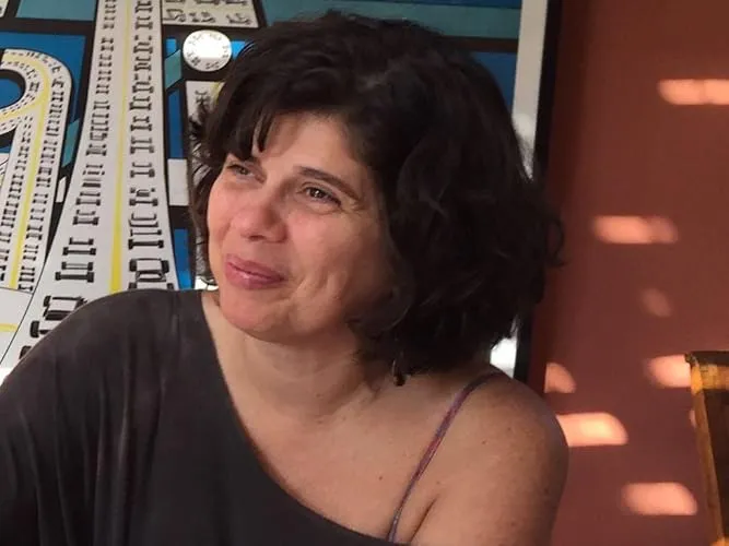 Olívia Guimarães