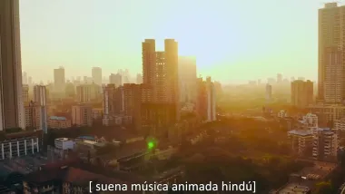 Kim y Khloé en India