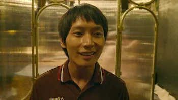 Un gorrión y un gallo