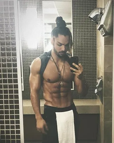 Sia Zami