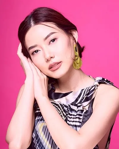 Lorraine Wong