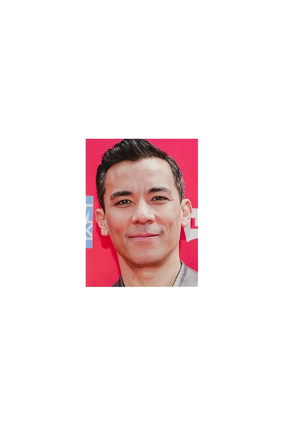 Conrad Ricamora