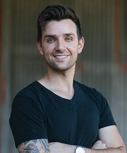 Ali Bouzari