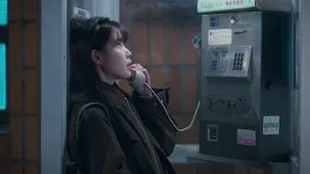 La luna cambia, pero el amor sigue brillando