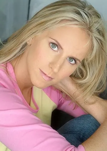 Melanie Slater