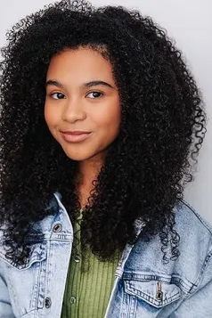Mia Fowler
