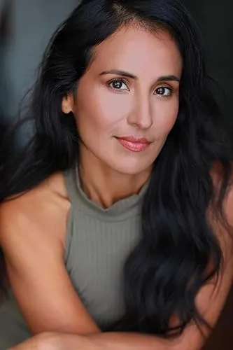 Elena Estér