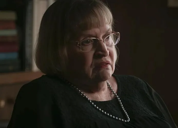 Sandi Holt
