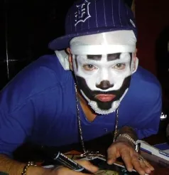 Shaggy 2 Dope