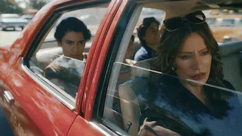 La señora llega a la ciudad