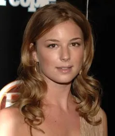 Emily VanCamp