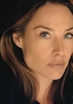 Claire Forlani
