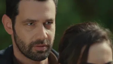 Oyes, pero no escuchas; miras, pero no ves