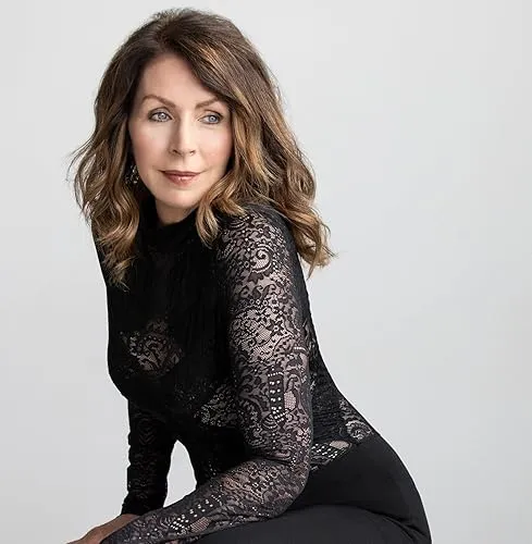 Suzanne Cyr