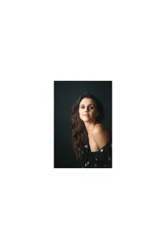 Alexandra Chando