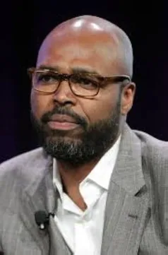Salim Akil