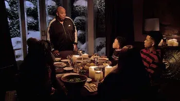 Nieva y nieva afuera de la cueva