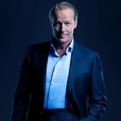 Iain Glen