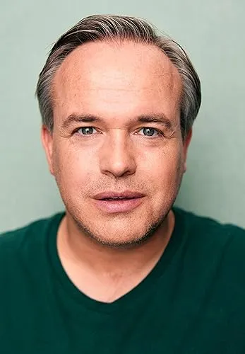 Peter Stray
