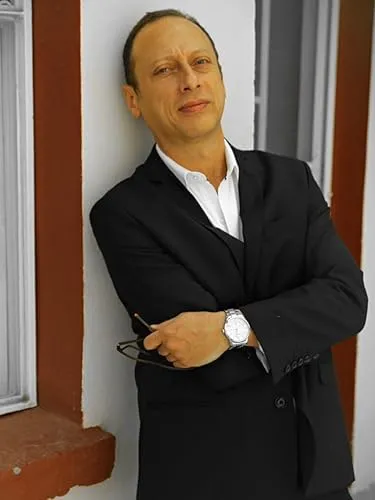 Carlos Serrato