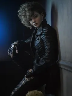 Camren Bicondova