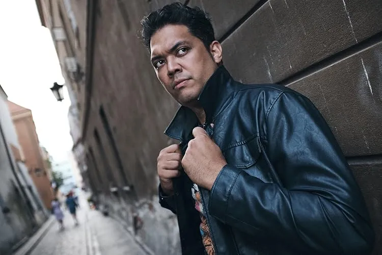Sam Akina