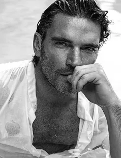 Julián Gil