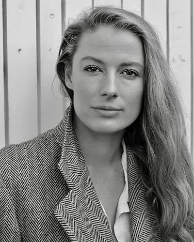 Jenna Saras