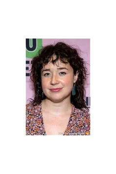 Sarah Steele