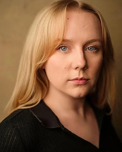 Alexa Davies