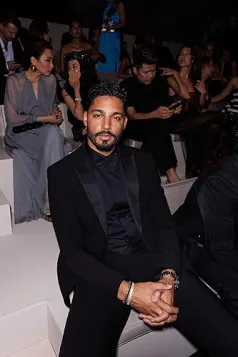 Michael Evans Behling