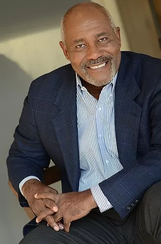Thom Gossom Jr.