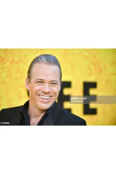 Michael Raymond-James