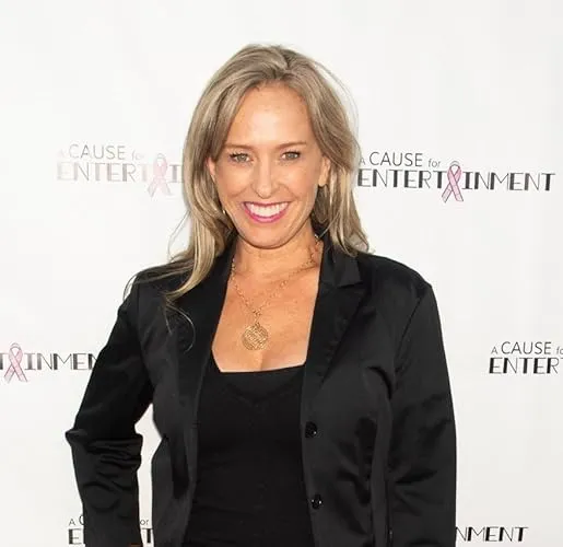Pamela Holt