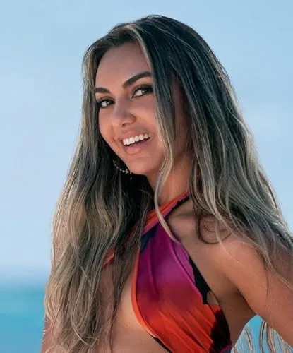 Nikki H