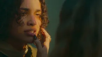 El pasado está afuera, el futuro está aquí adentro