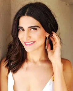Aahana Kumra