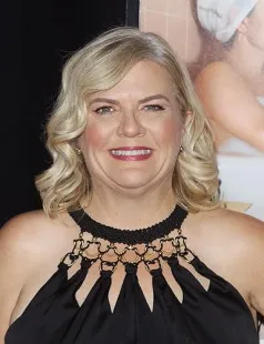 Paula Pell