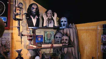 La casa del horror, la casa histórica, la casa de los coches